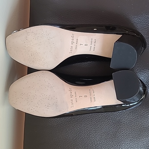 Shoes - Picture 8 of 9